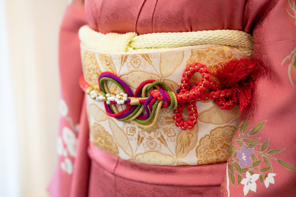 ピンクの振袖を着こなすコツとは？コーディネート例も紹介のアイキャッチ画像